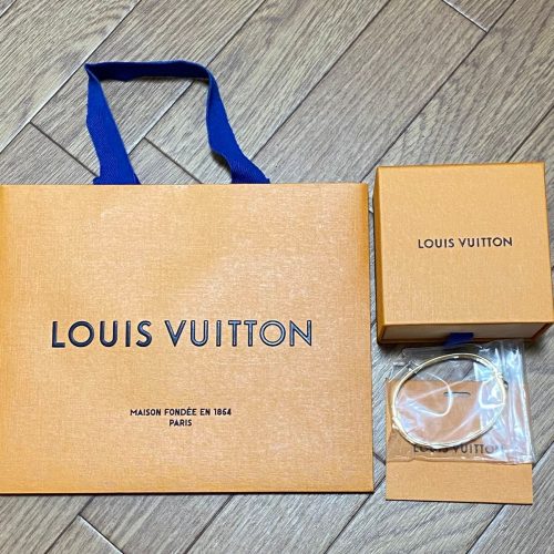 【国内発送/直営店】ギフトに最適★Louis Vuitton カフ ナノグラム ブレスレッド 3色  （2個） photo review